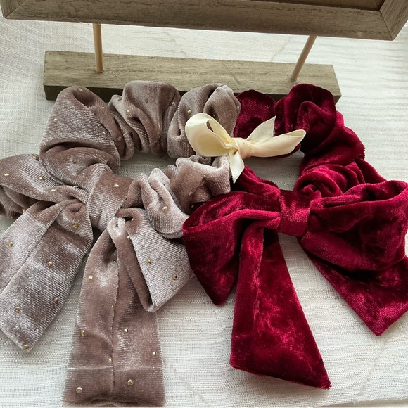 Velvet Hair Bows in Red and Gray - Picture 2 of 3